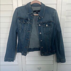 GAP Women's Classic Blue Jean Jacket